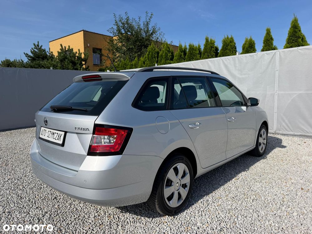 Skoda Fabia 1.2 TSI Ambition - 12
