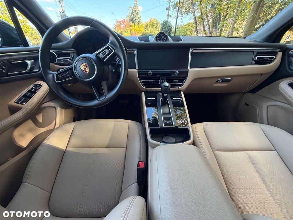 Porsche Macan - 12