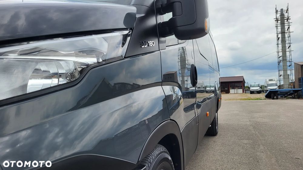 Iveco Daily 35S180 / doka / auto brygadowe / 7 osobowe / - 10