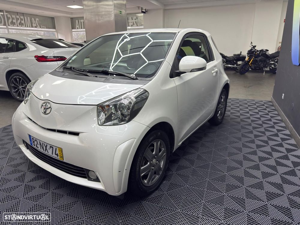 Toyota iQ 1.0 VVT-i Essential+AC - 6