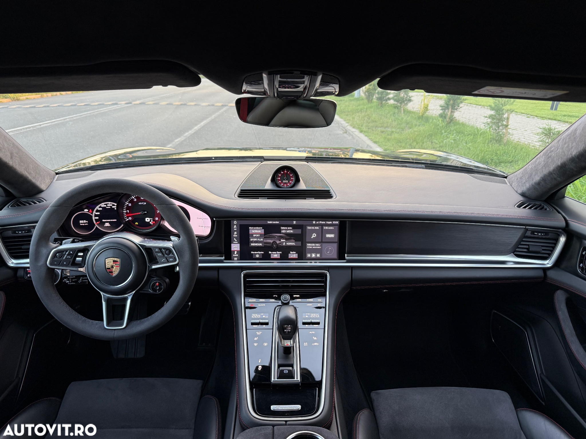 Porsche Panamera GTS - 19