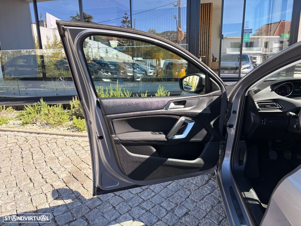 Peugeot 308 SW 1.5 BlueHDi Style - 20