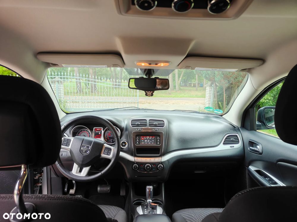 Dodge Journey - 8