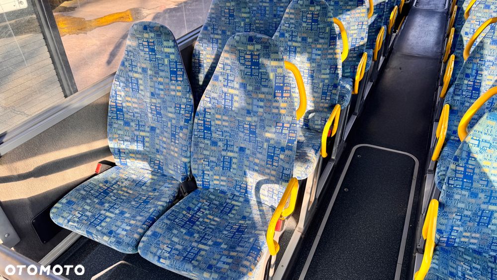 Mercedes-Benz Intouro / Euro 4/ Manual / 59 miejsc / mały przebieg / Cena: 85000 zł netto - 6