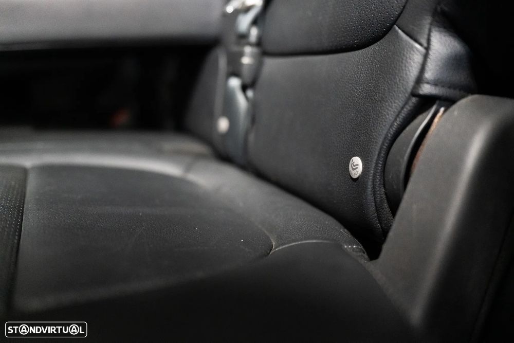 Mitsubishi Outlander 2.0 4WD - 37