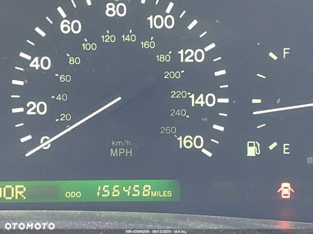 Lexus LS Standard - 16