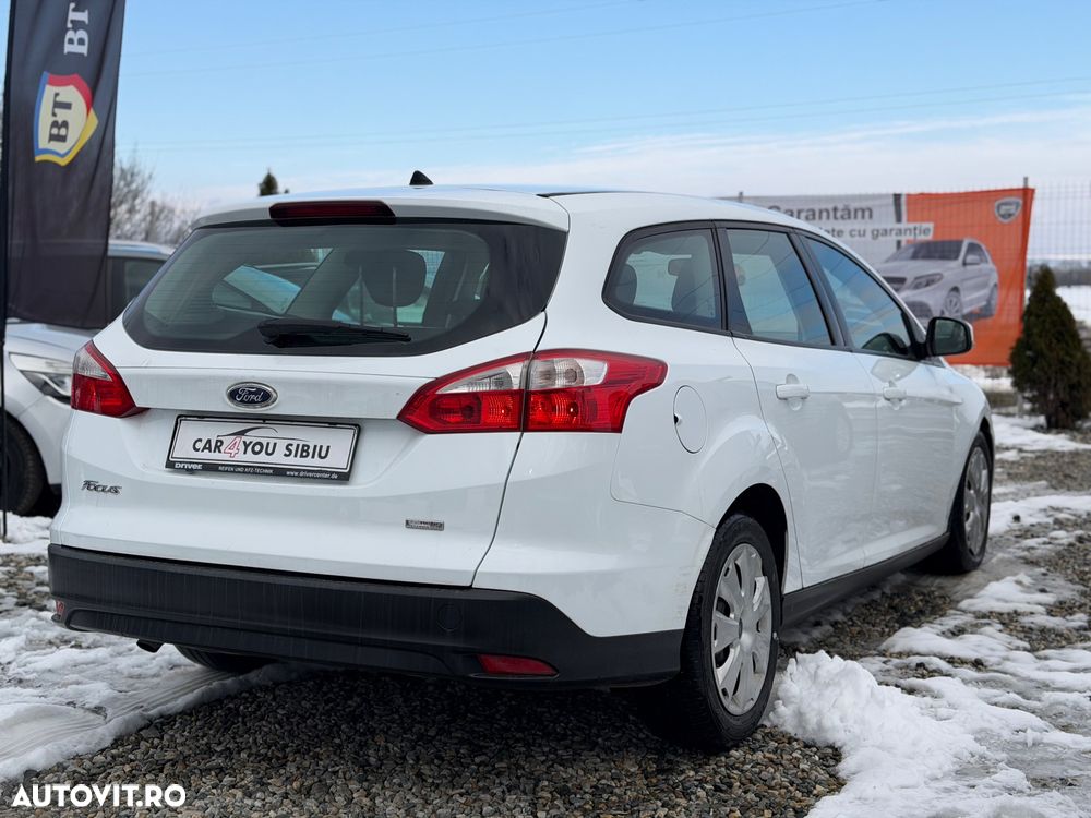 Ford Focus 1.6 TDCI DPF Champions Edition - 4