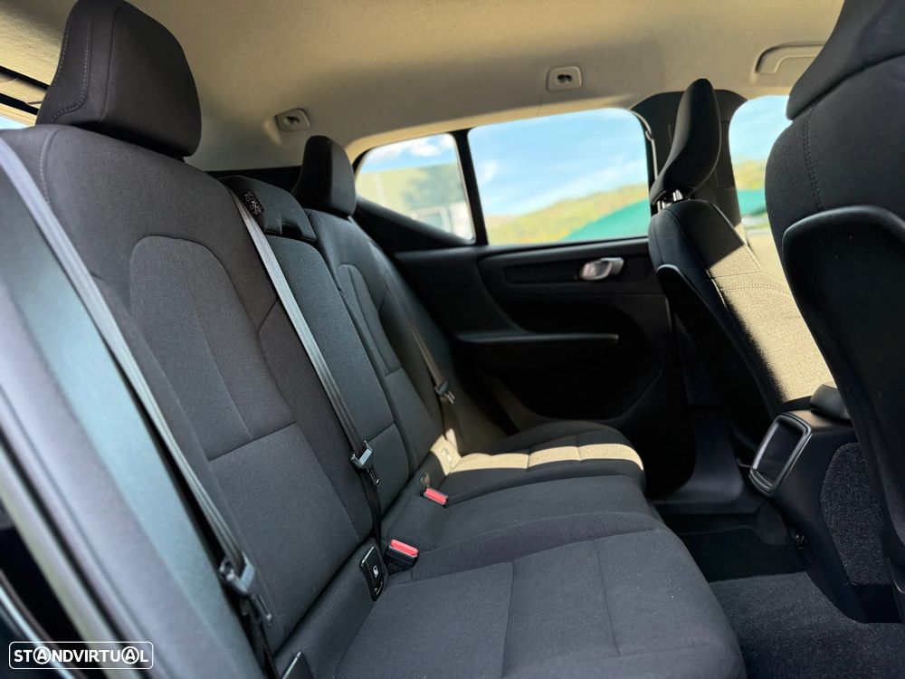 Volvo XC 40 1.5 T2 Momentum - 23