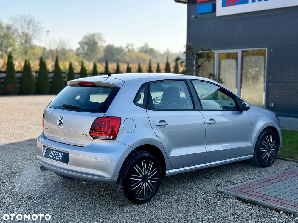 Volkswagen Polo 1.6 TDI Highline - 12