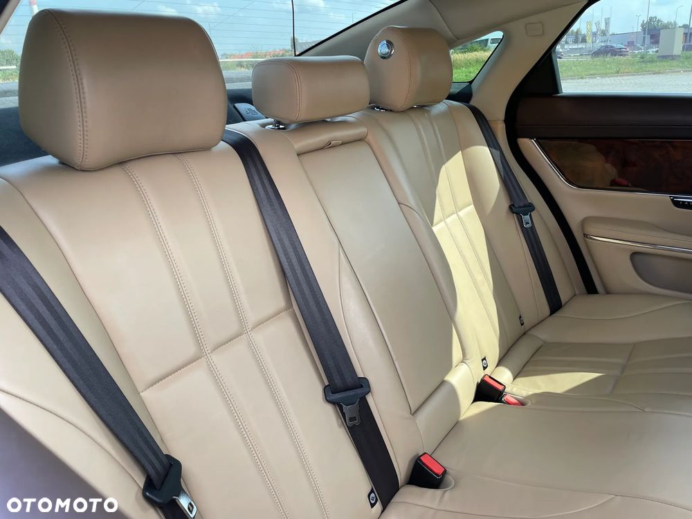 Jaguar XJ 3.0 V6 Kompressor Portfolio - 17