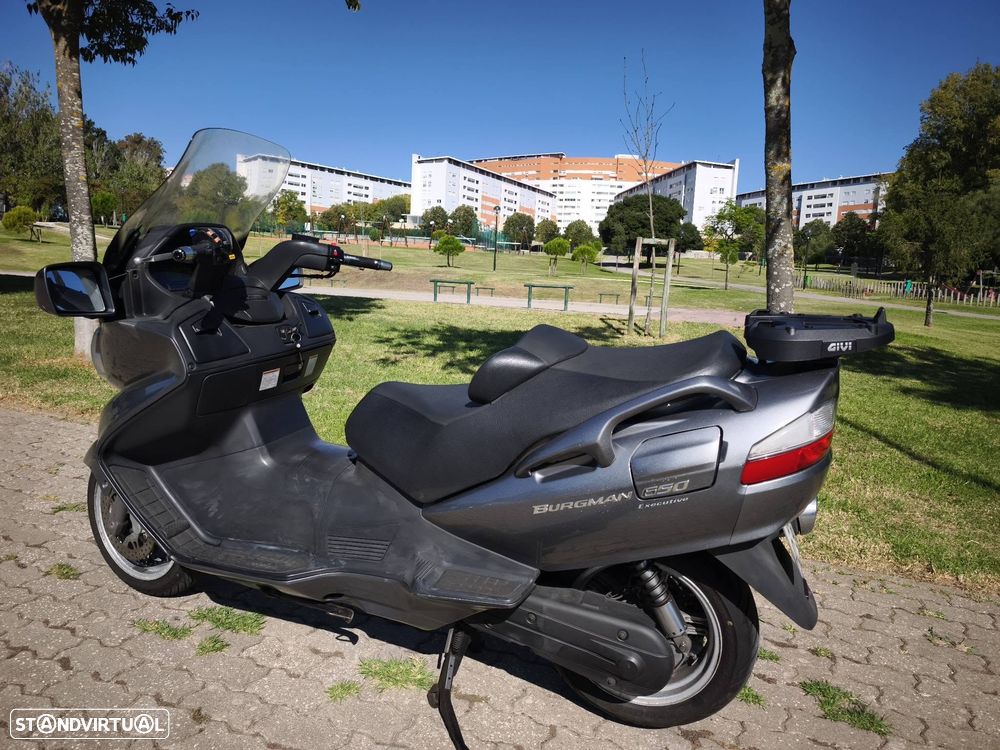 Suzuki Burgman Executive Abs - 11