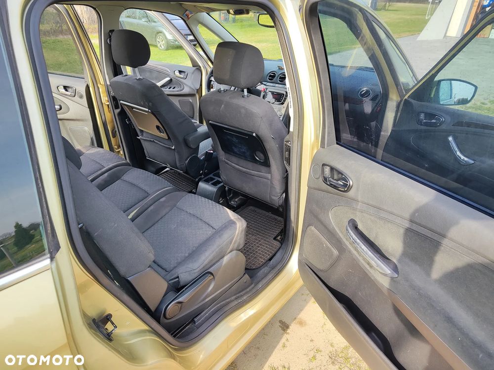 Ford Galaxy 2.0 TDCi Ghia - 8