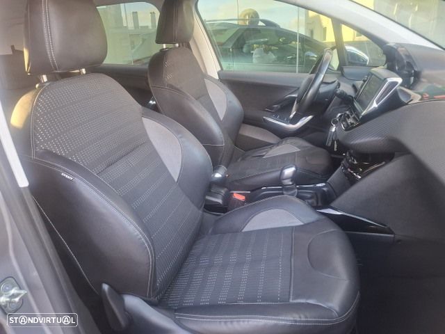 Peugeot 2008 1.6 e-HDi Allure - 43