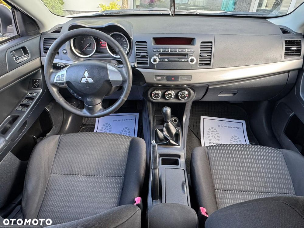 Mitsubishi Lancer 1.6 Invite - 20