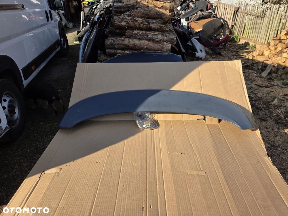 Spojler klapy tył tylnej bagażnika Opel Ampera Chevrolet Volt 22916000 22916012 2011-2015 - 2