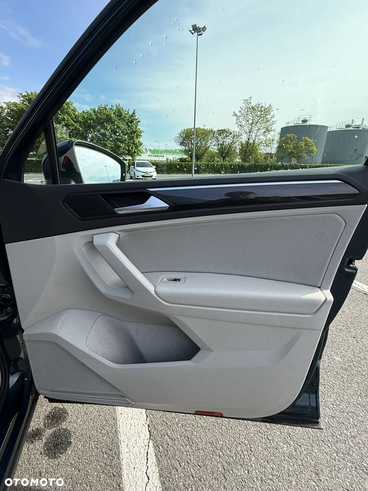 Volkswagen Tiguan 1.4 eHybrid Elegance DSG - 32