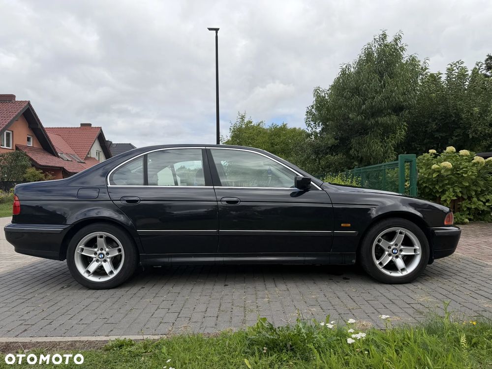 BMW Seria 5 528i - 7