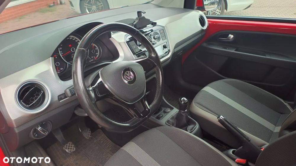Volkswagen up! 1.0 high Perfectline - 23