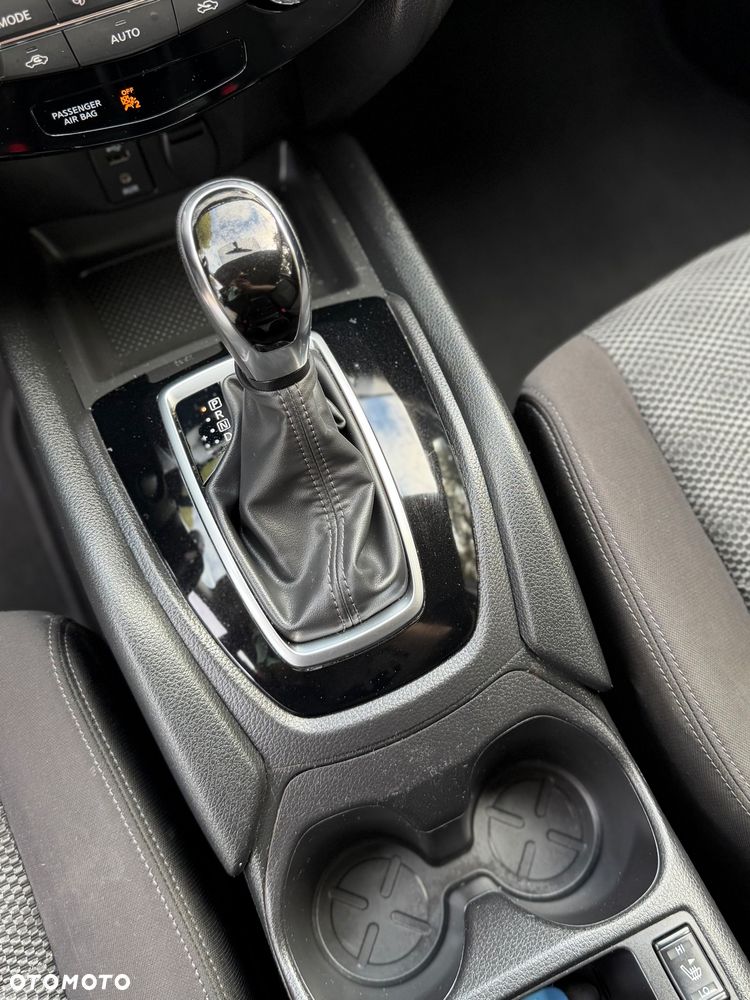 Nissan Qashqai - 16