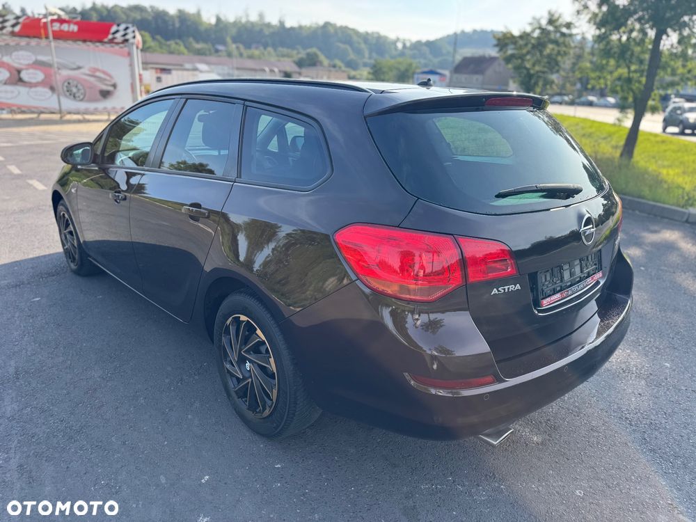 Opel Astra 1.4 Turbo Sports Tourer - 14
