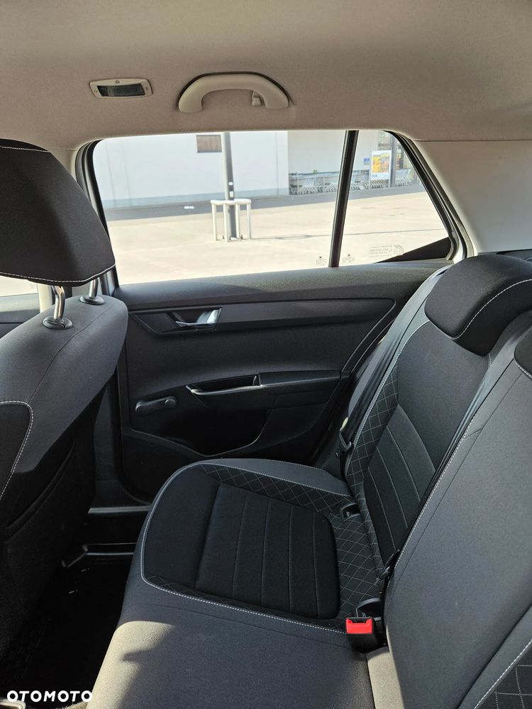 Skoda Fabia 1.0 Ambition - 7