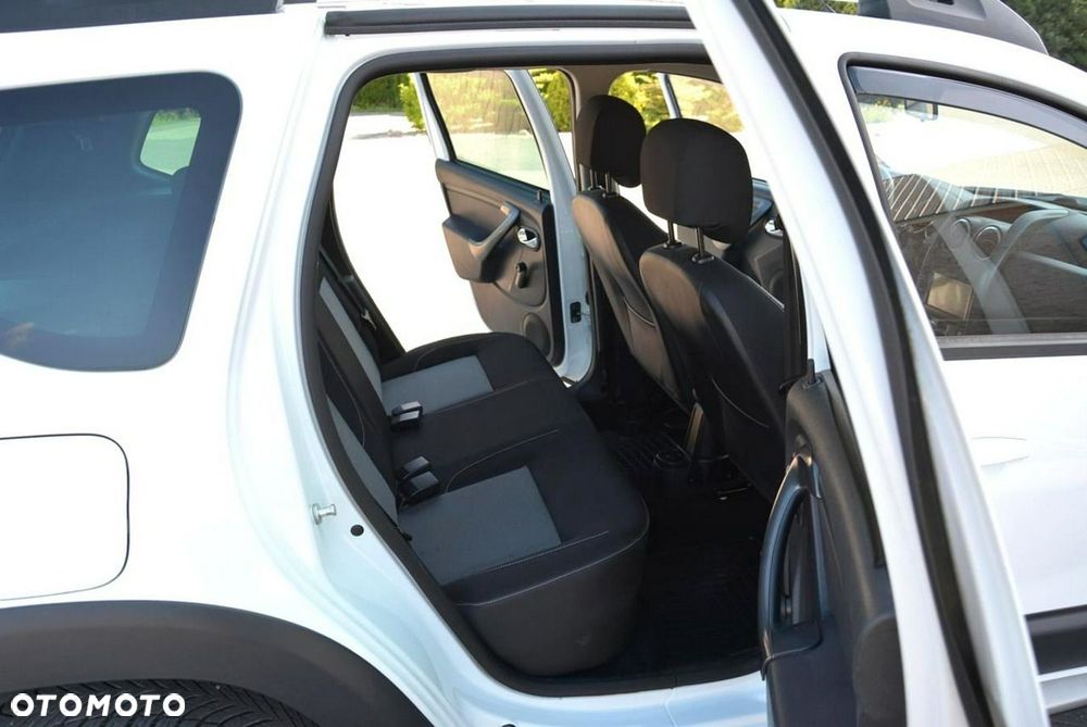 Dacia Duster 1.6 SL Off-Road - 14