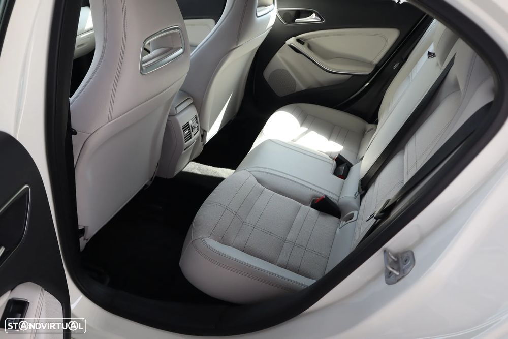 Mercedes-Benz A 180 CDI 7G-DCT Urban - 7