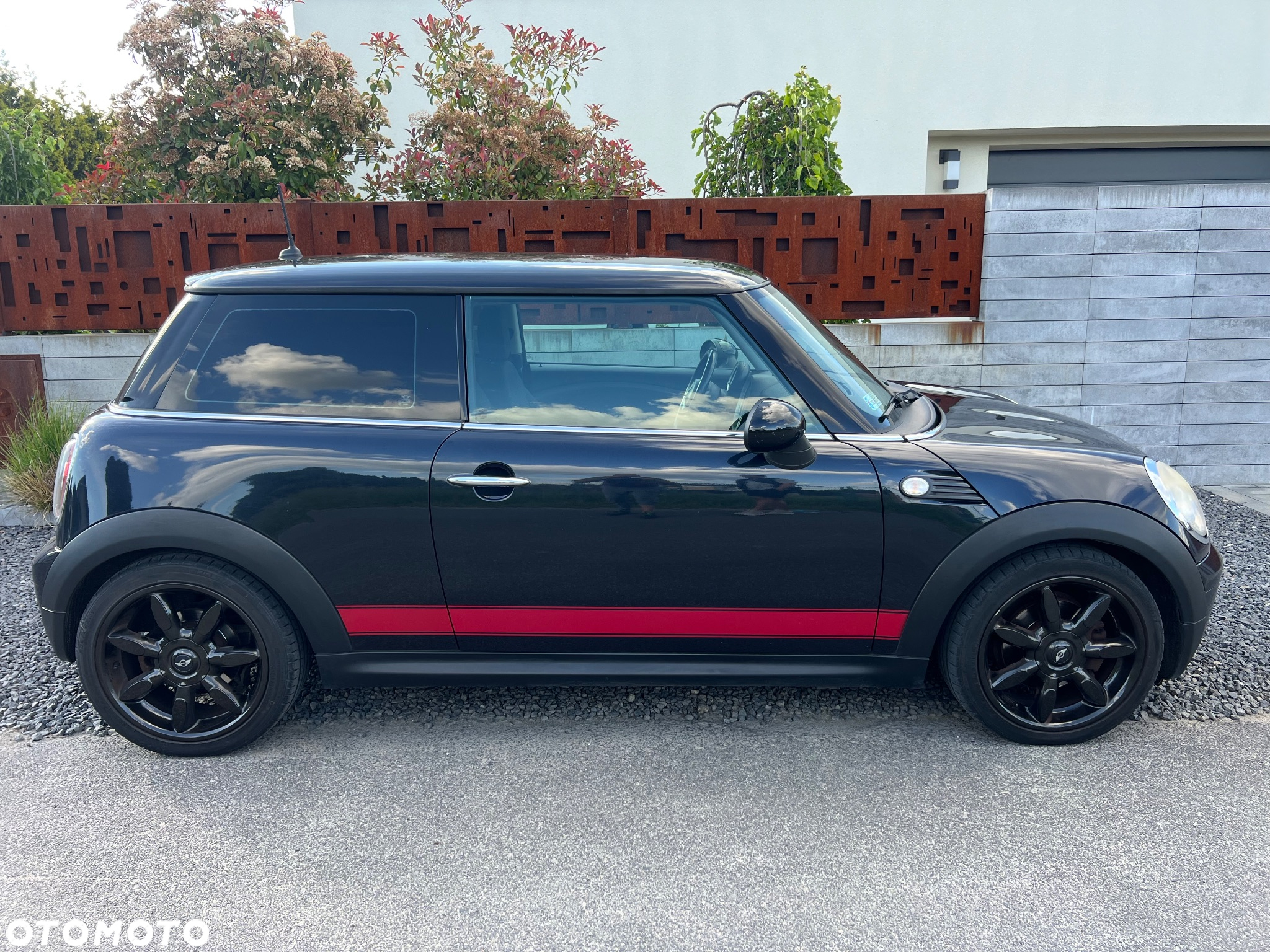 MINI ONE Standard - 5