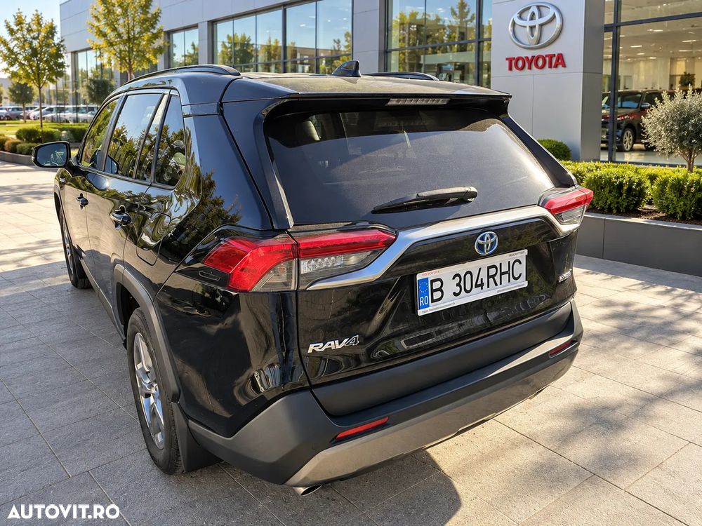 Toyota RAV4 2.5 VVT-iE 4x4 Luxury Plus - 4