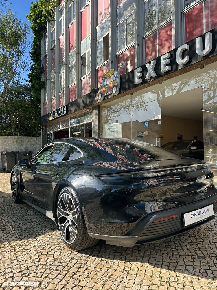 Porsche Taycan 4S - 9