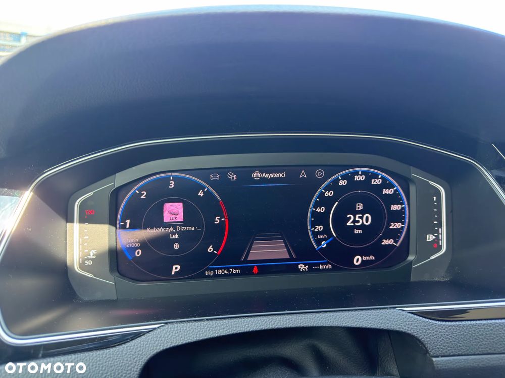 Volkswagen Passat 2.0 TDI SCR DSG - 20