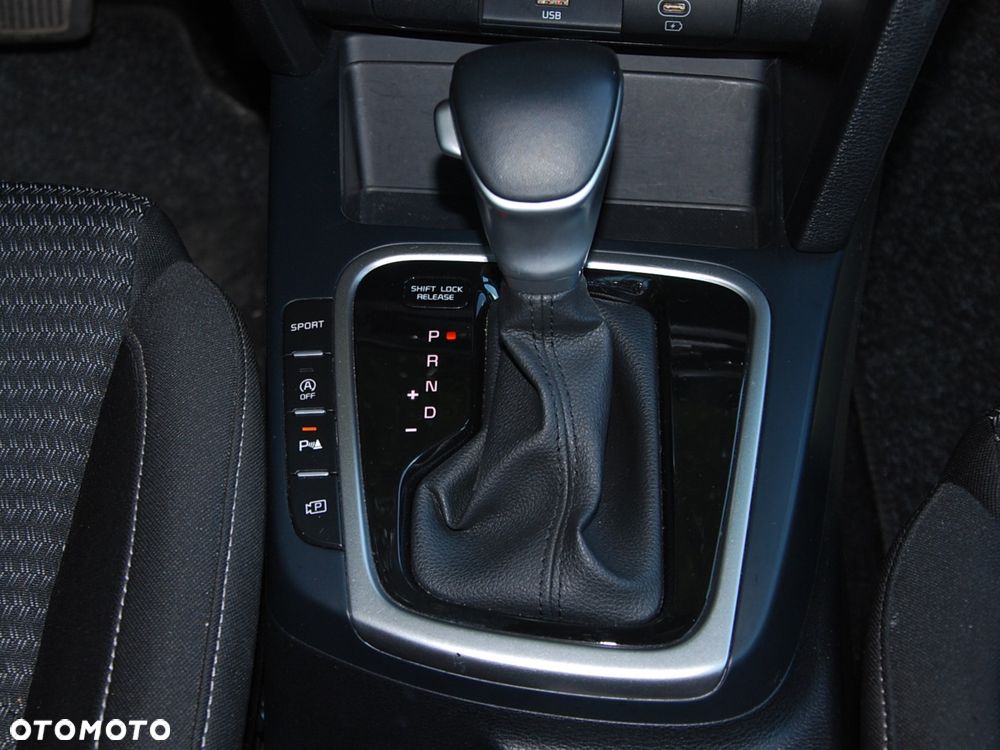 Kia Ceed - 30