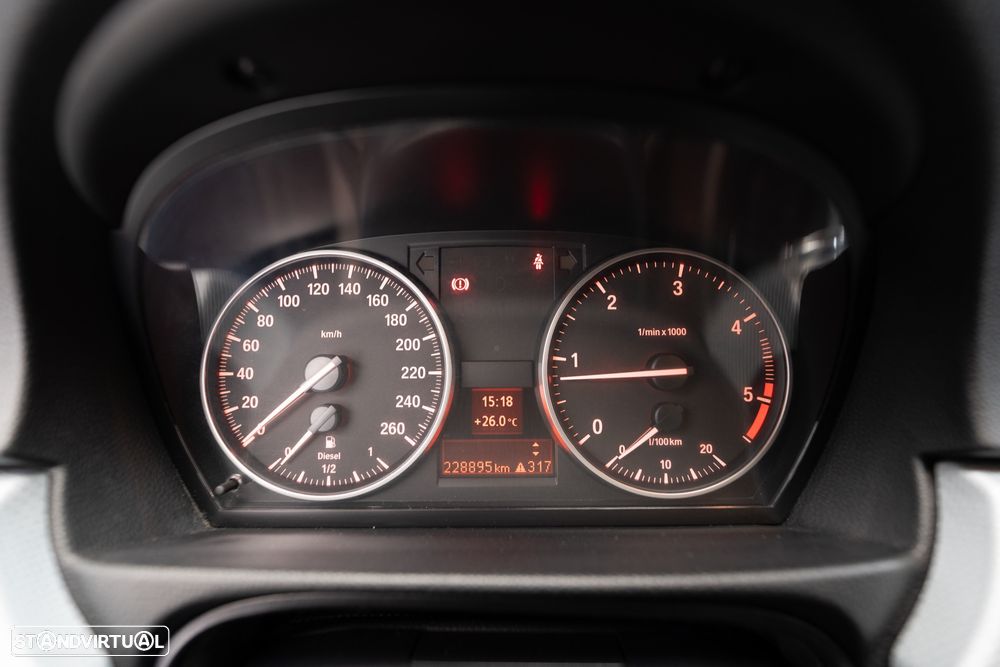 BMW 320 d Coupe - 13