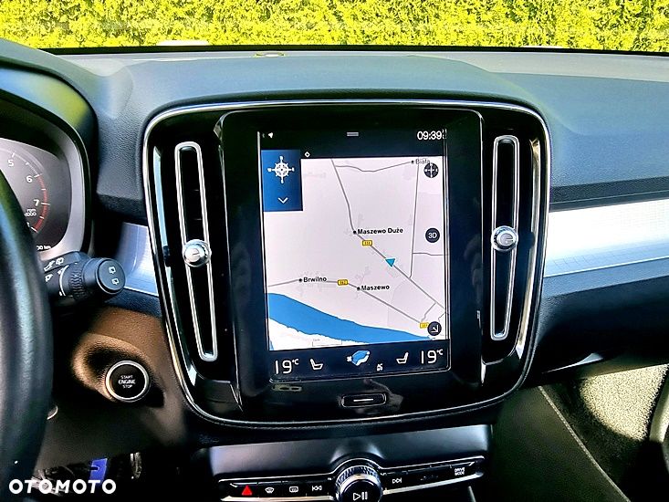Volvo XC 40 T3 Geartronic Inscription - 35