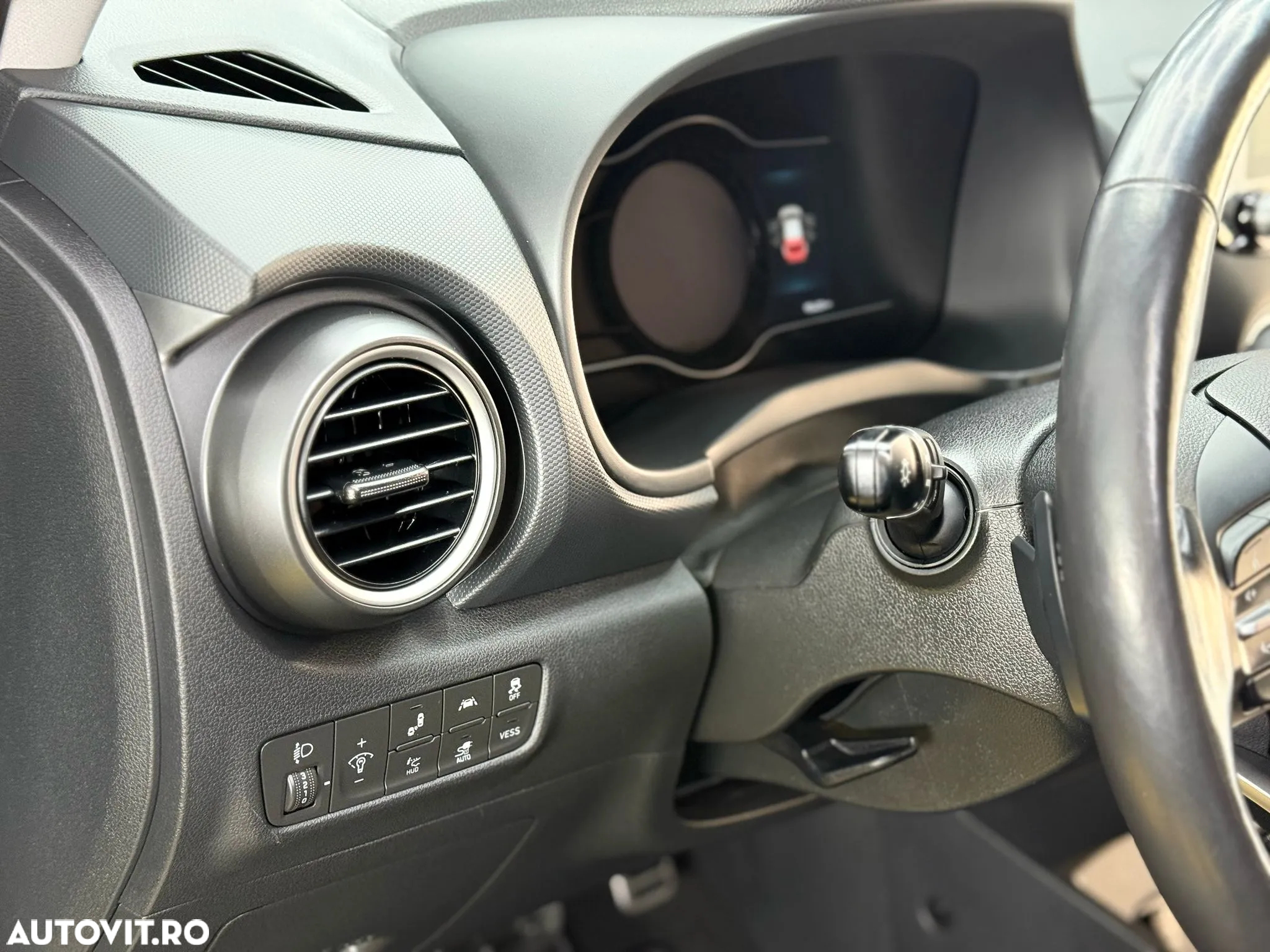 Hyundai KONA Electric 204CP Luxury+ - 6