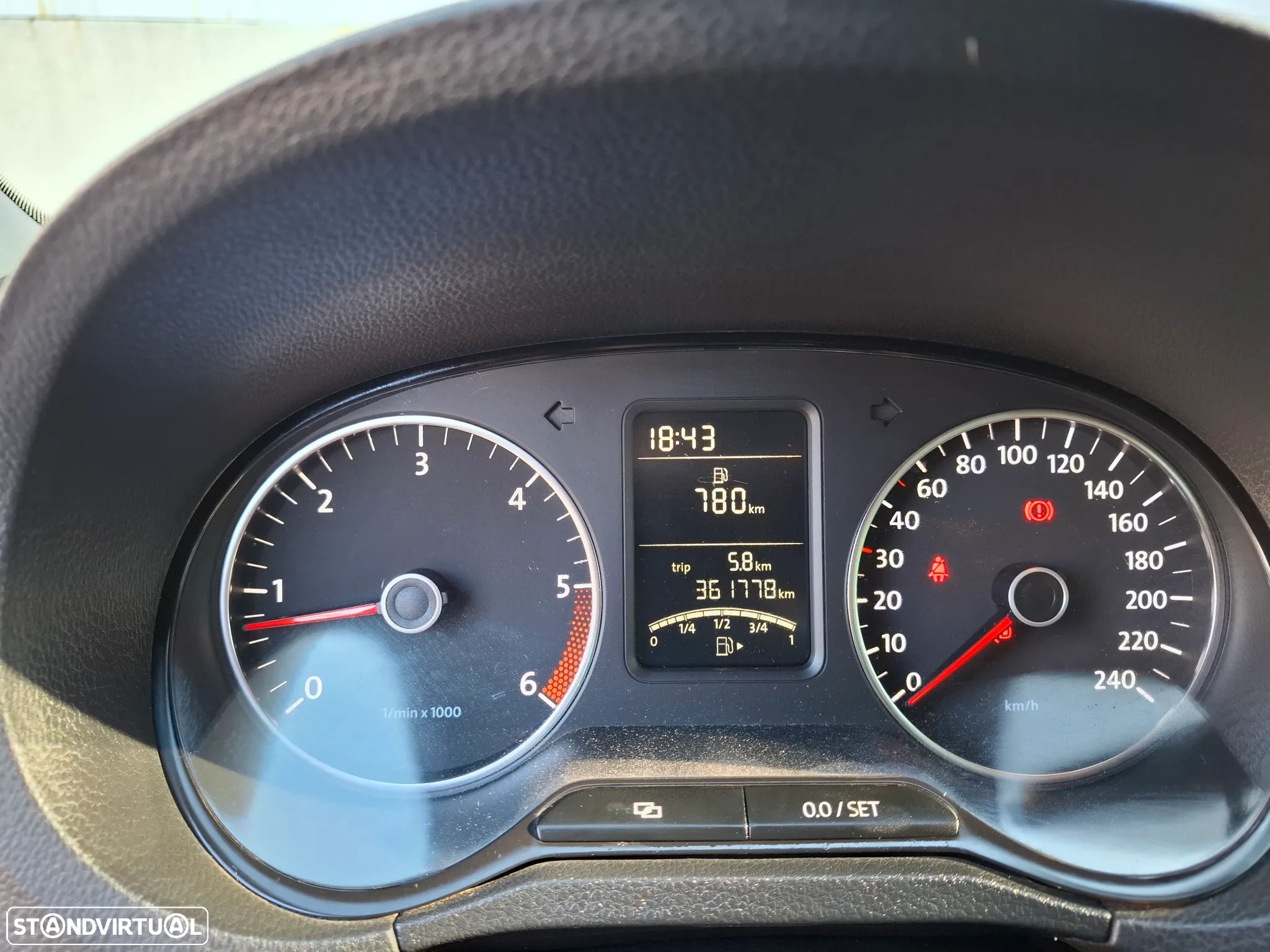 VW Polo 1.6 TDI Confortline - 18