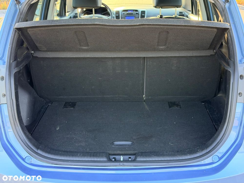Hyundai ix20 1.4 blue Style - 14