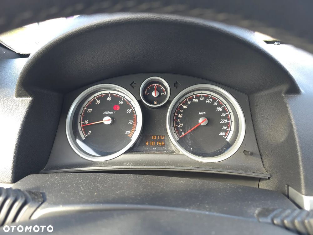 Opel Astra 1.6 T Sport - 21