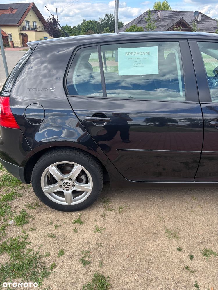 Volkswagen Golf 1.6 Tour - 6