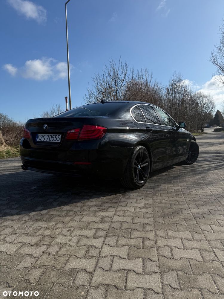 BMW Seria 5 520d - 13