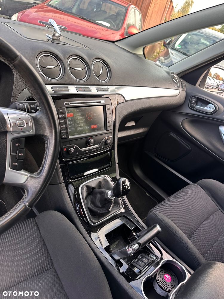 Ford S-Max - 21