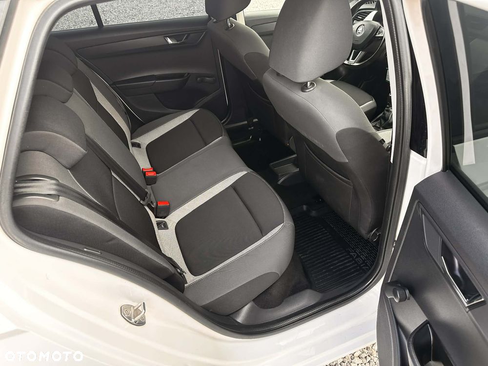 Skoda Fabia 1.0 TSI Ambition - 25