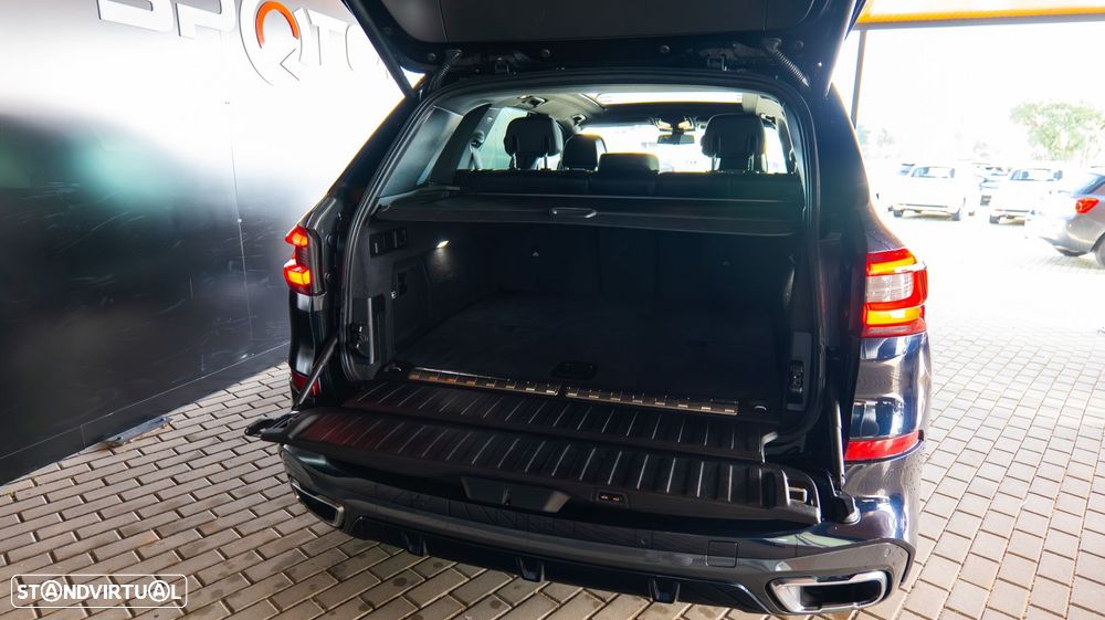 BMW X5 45 e xDrive Pack M - 9