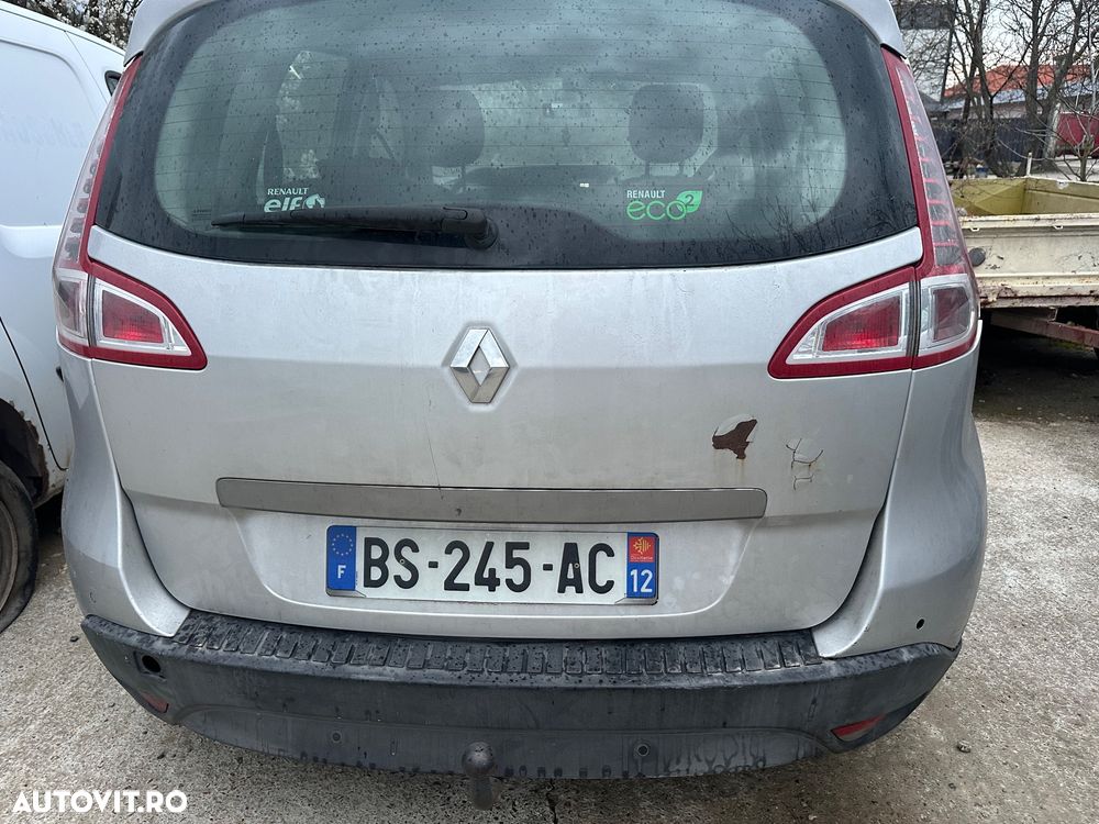 Dezmembrez Renault Scenic - 2