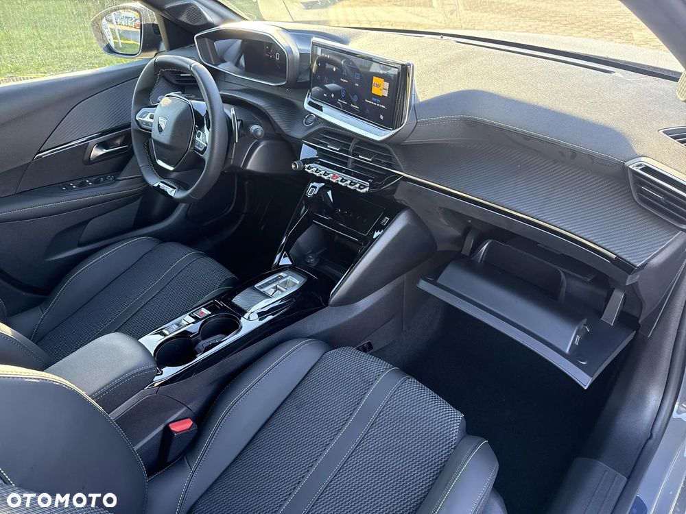 Peugeot 208 1.2 mHEV GT - 21