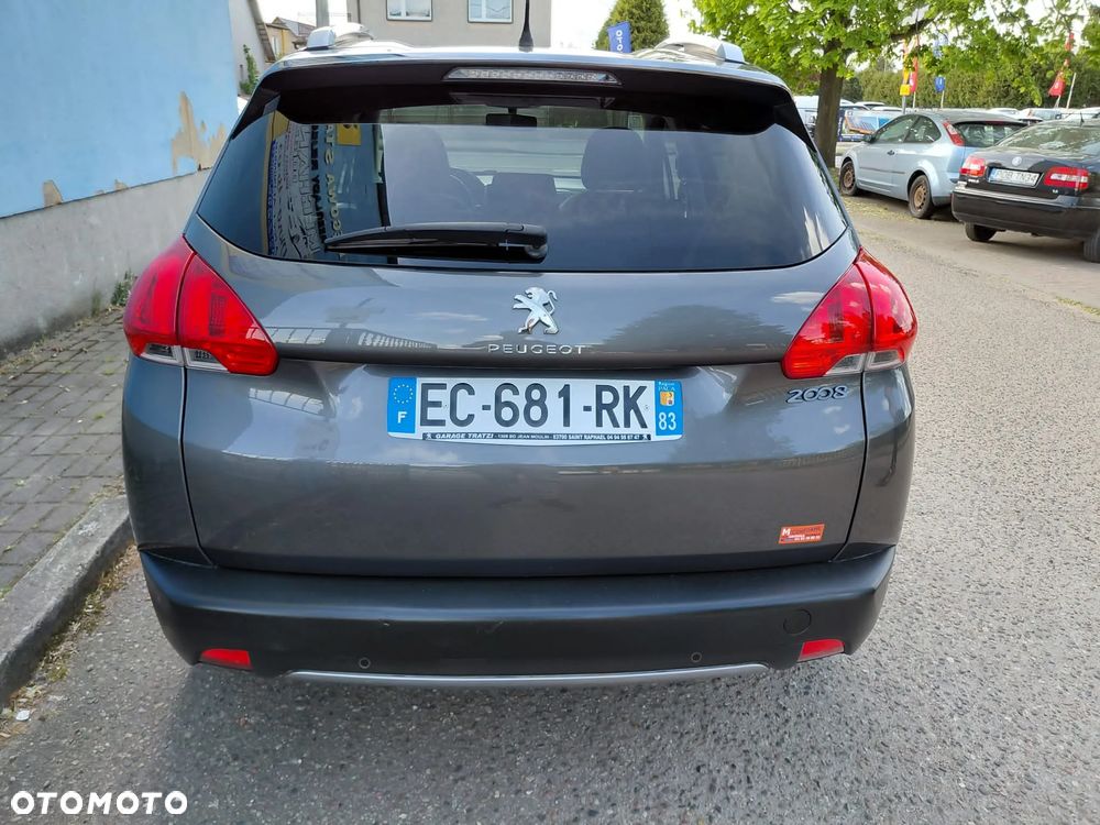 Peugeot 2008 - 18