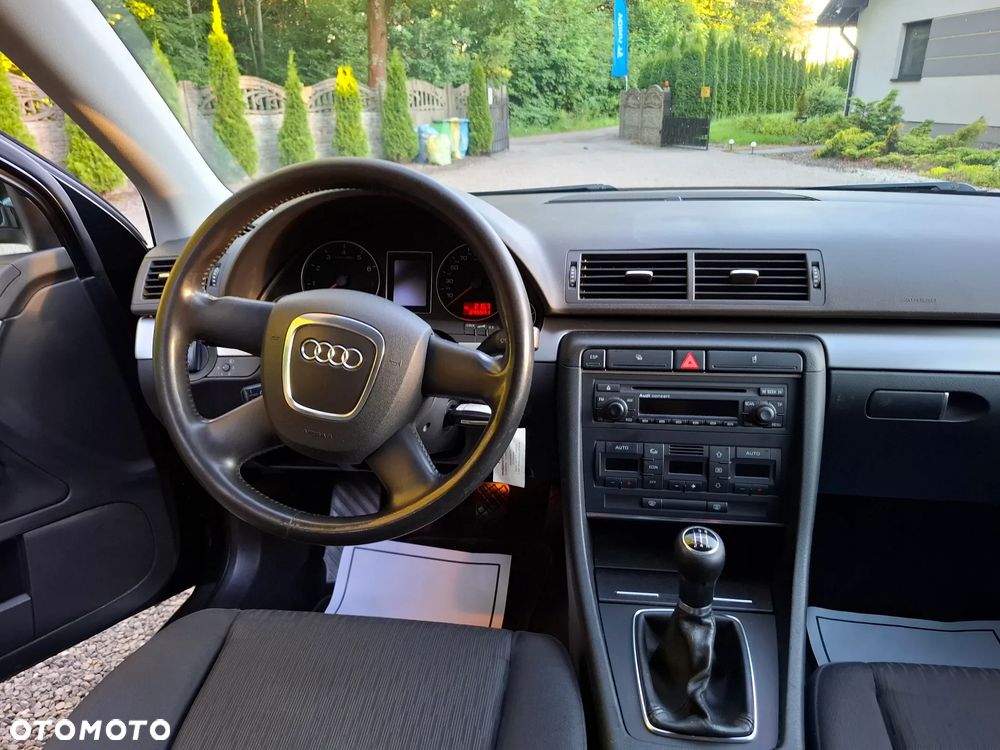 Audi A4 Limousine - 19