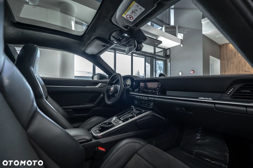 Porsche 911 Turbo S - 37