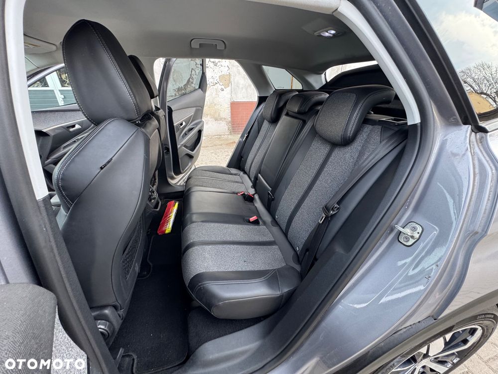 Peugeot 3008 PureTech 130 Stop & Start GPF Allure - 20