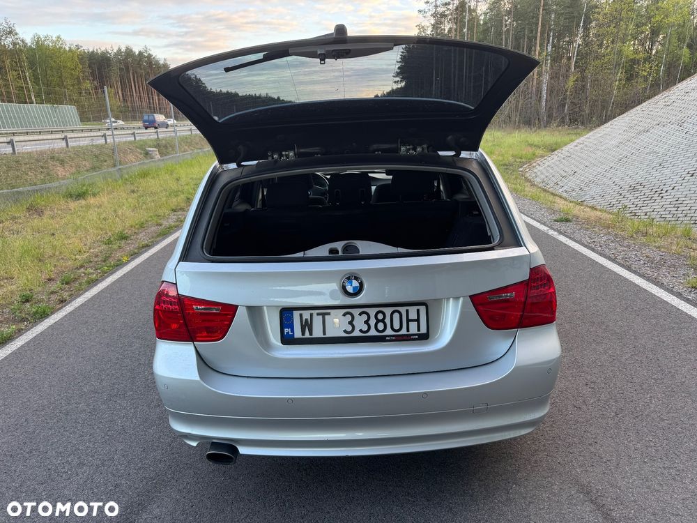 BMW Seria 3 320d DPF Edition Exclusive - 20